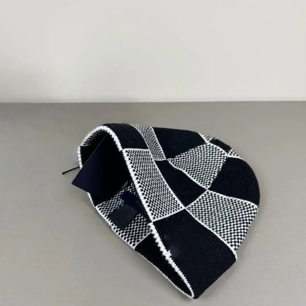 Classic Knit Beanie - VELORA
